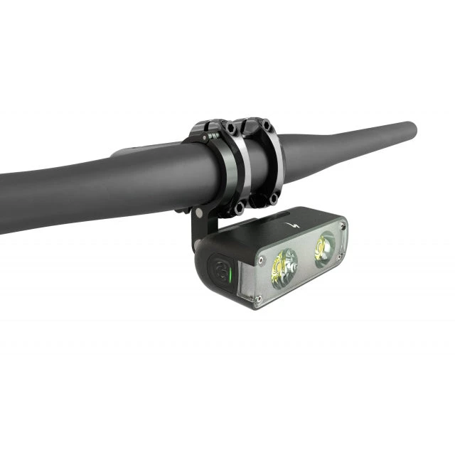 Specialized FLUX 1250 HEADLIGHT 1 Specialized FLUX 1250 HEADLIGHT