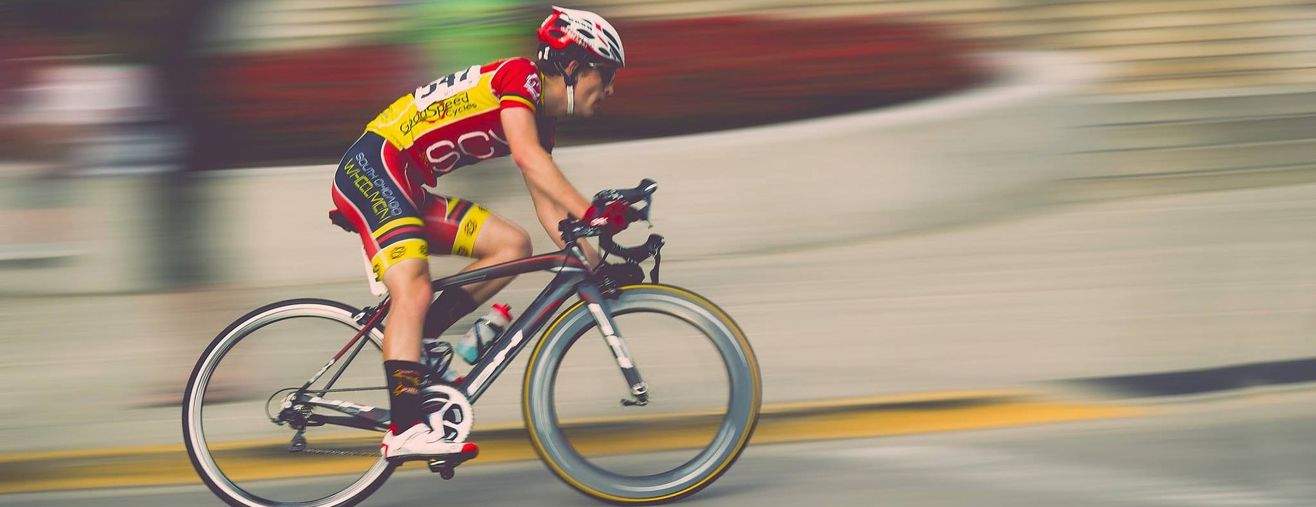 Front Page 1 Front Page -Outdoor Gear Sale motion blur 1281675 1920